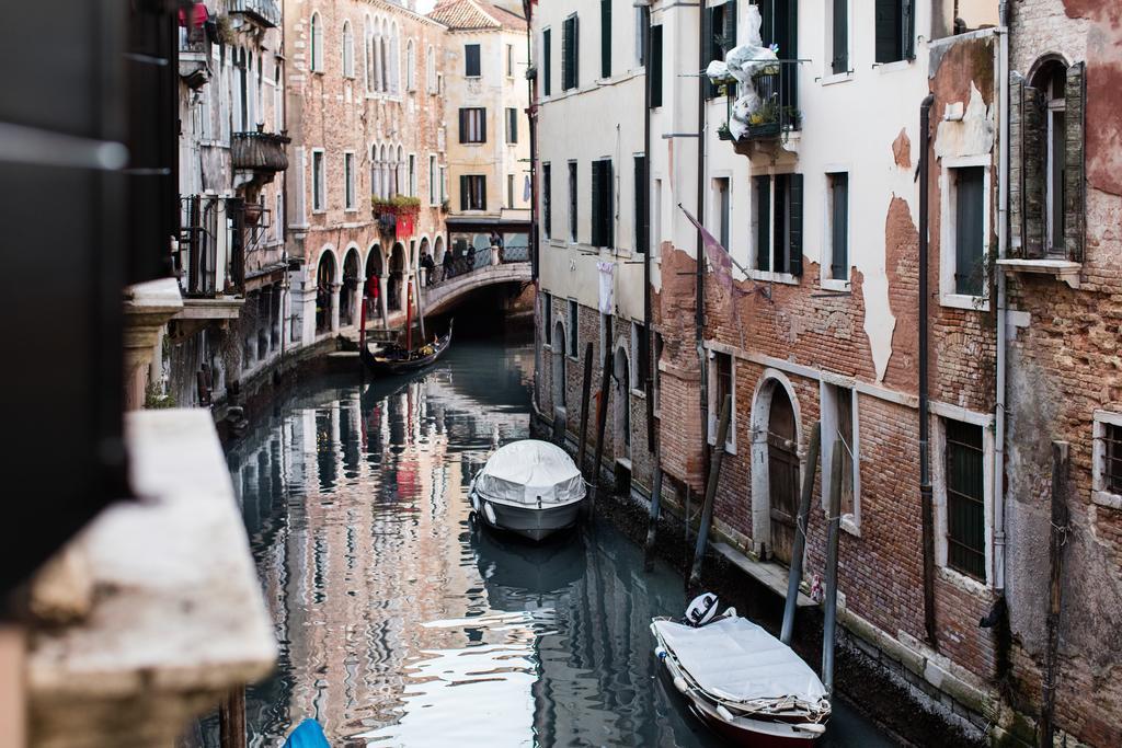 Palazzo Rosa Bed & Breakfast Venesia Bagian luar foto